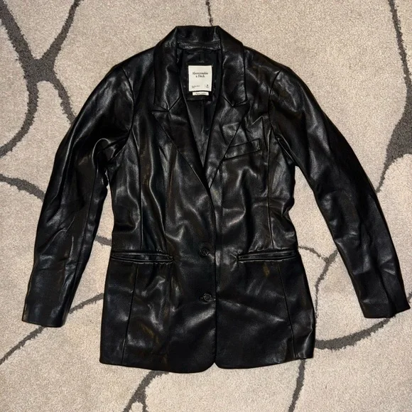 Abercrombie & Fitch Vegan Leather Blazer - Picture 5 of 8